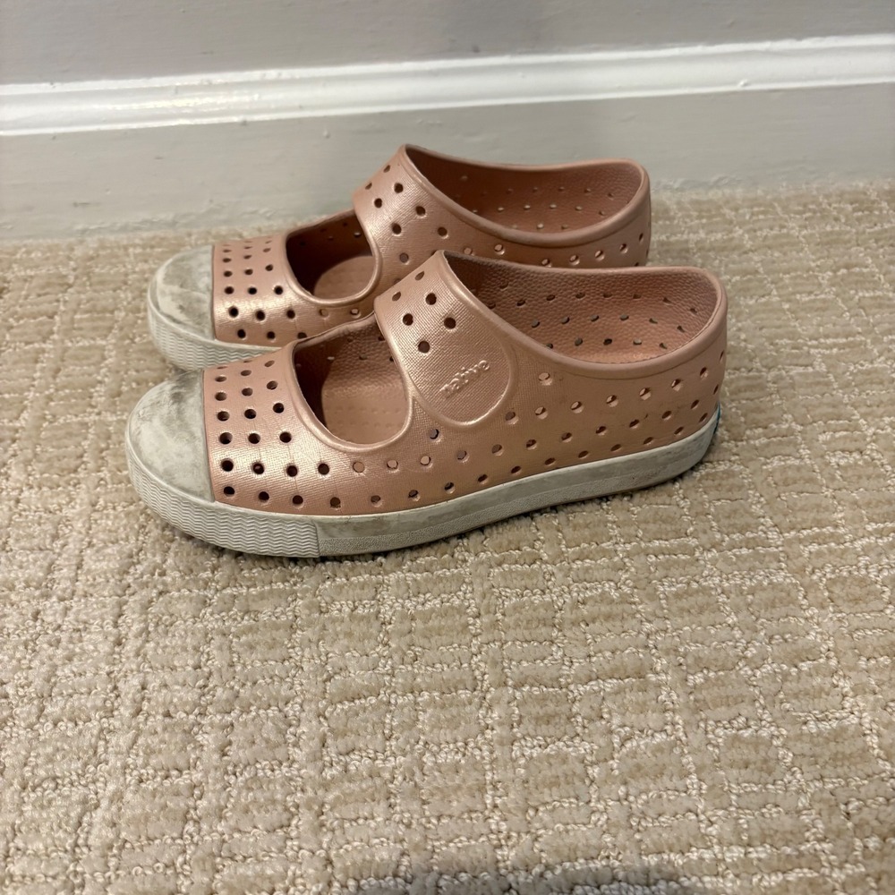 Native Shoes Kids Mary Jane Rose‎ Gold Water Shoes Size C12
